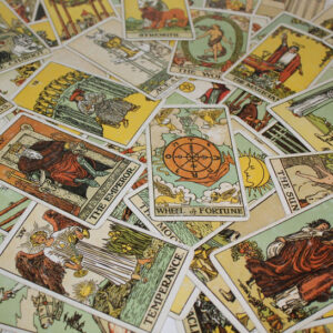 Image of Betty Jane Ware - Intermediate Tarot - Image by Daniel Albany from Pixabay.