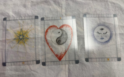 Deck Review – Transparent Tarot